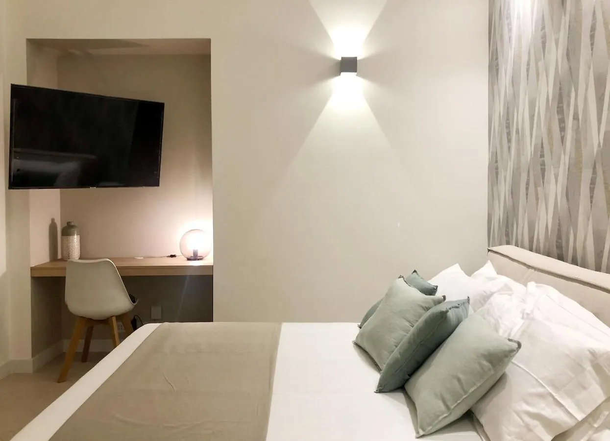 Guest house Laus Teatro Petruzzelli Suite Bari